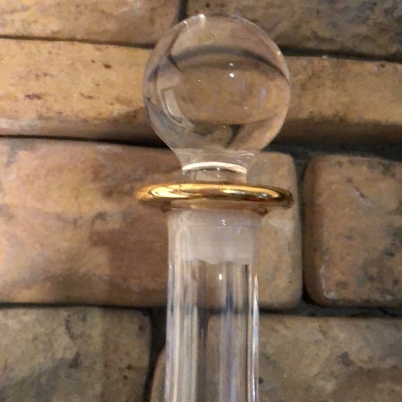 Vintage fancy Glass crystal liquor decanter - Picture 4 of 8